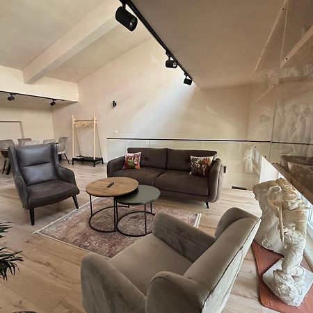 Vacation Studio By Andrea Tiranë Ngoại thất bức ảnh