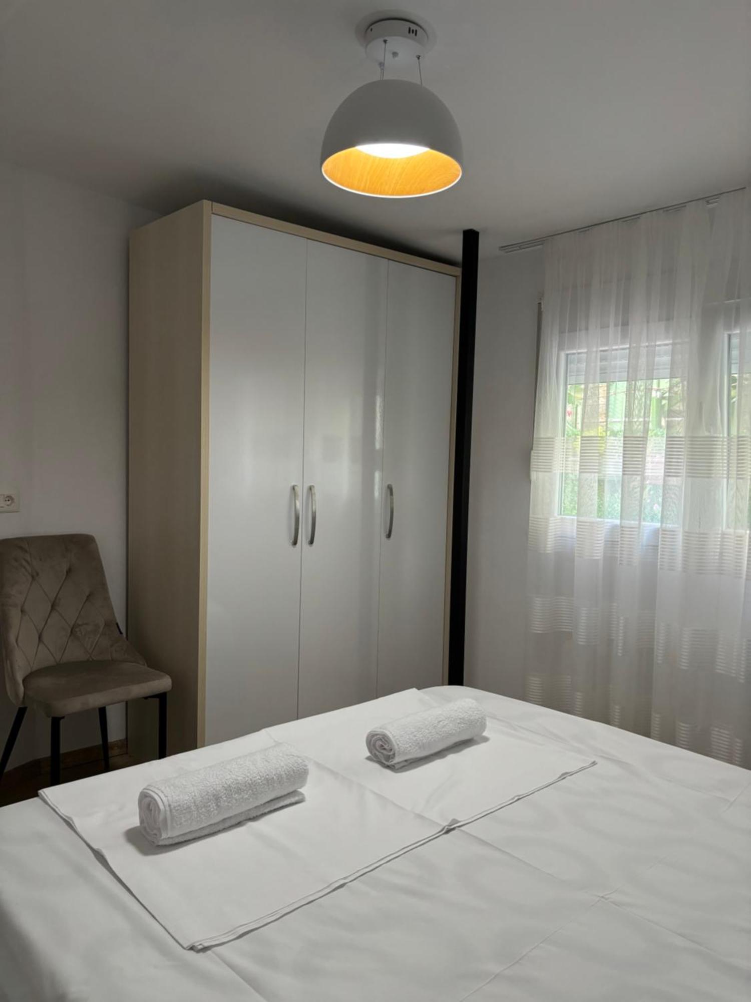 Vacation Studio By Andrea Tiranë Phòng bức ảnh